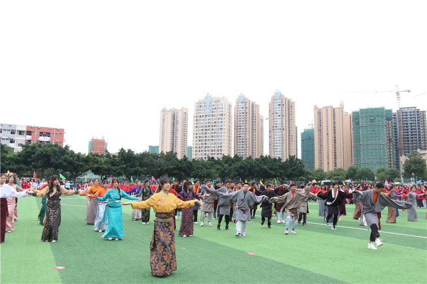 圖為理塘學(xué).jpg 圖為理塘學(xué).jpg