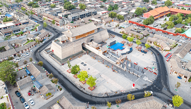 2022年9月8日，石家莊，航拍正定縣正定古城陽和樓與正定歷史文化街。